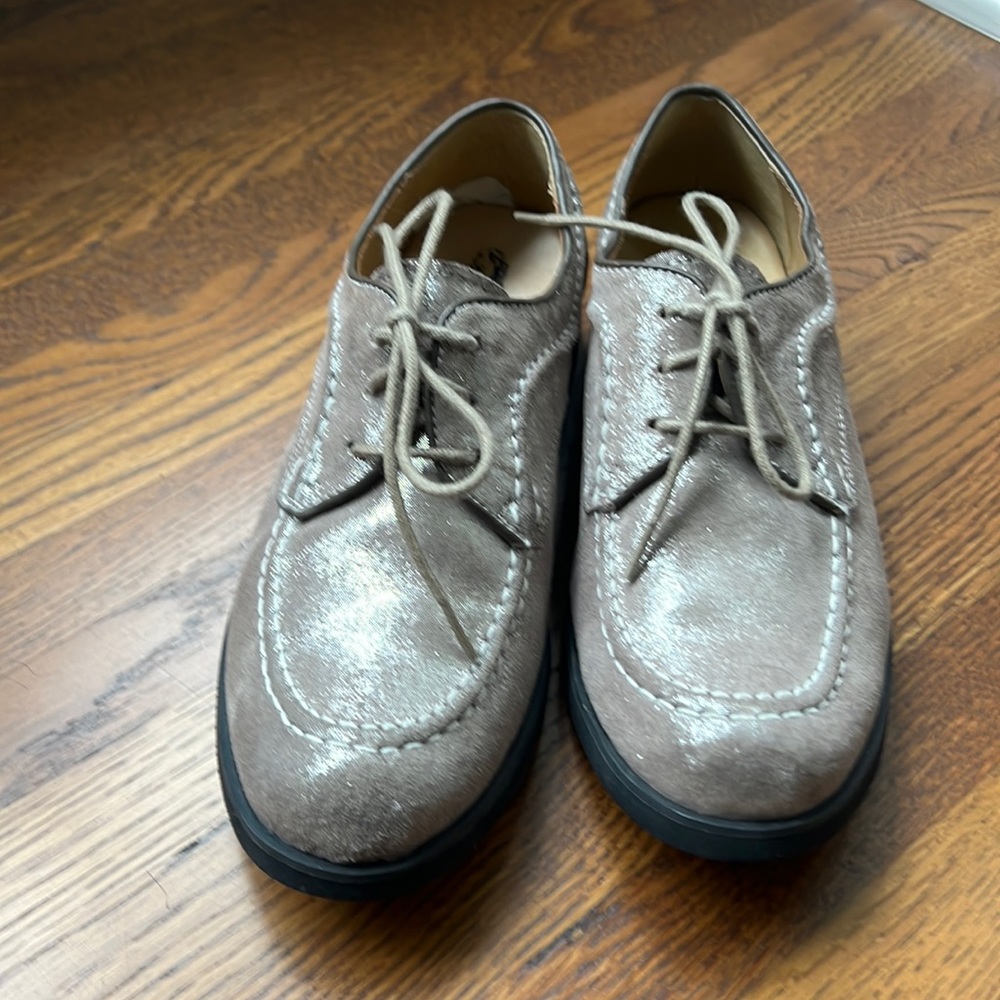 Hush Puppies 1958 Lifetime Silver Oxford Shoes